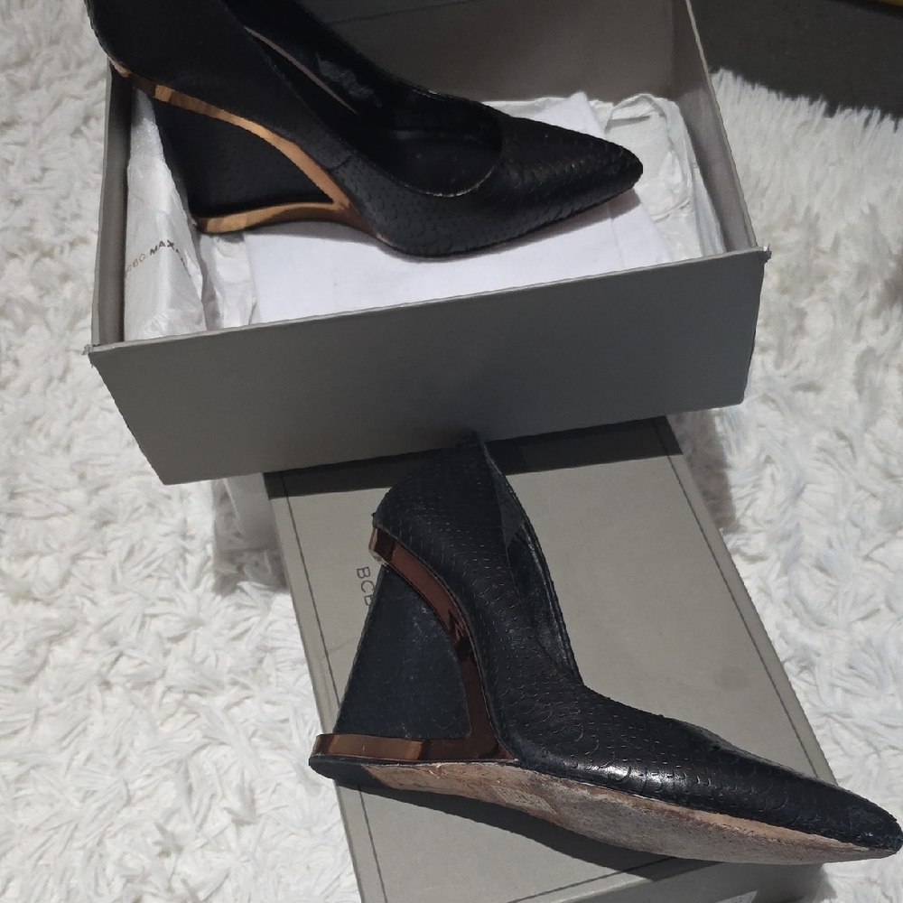 BCBG Black and Gold Wedge Shoes